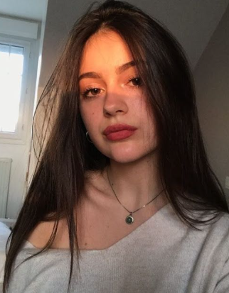<em><strong>&nbsp;Alessia V.&nbsp;</strong></em>